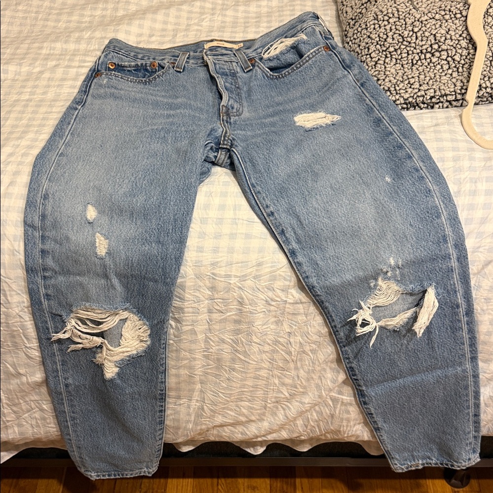 Levi’s Women’s blue Jeans